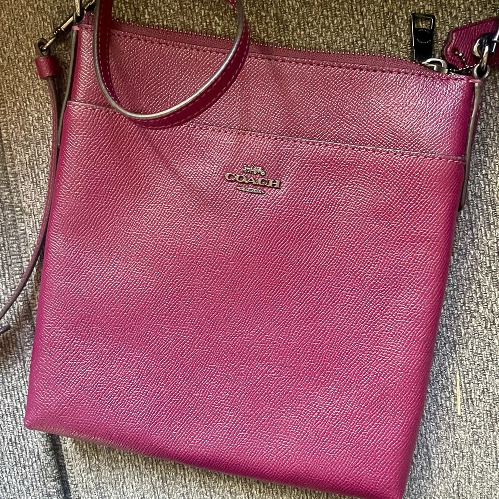 Coach Kit crossbody bag - Burgundy, maroon, purple/red - EUC
